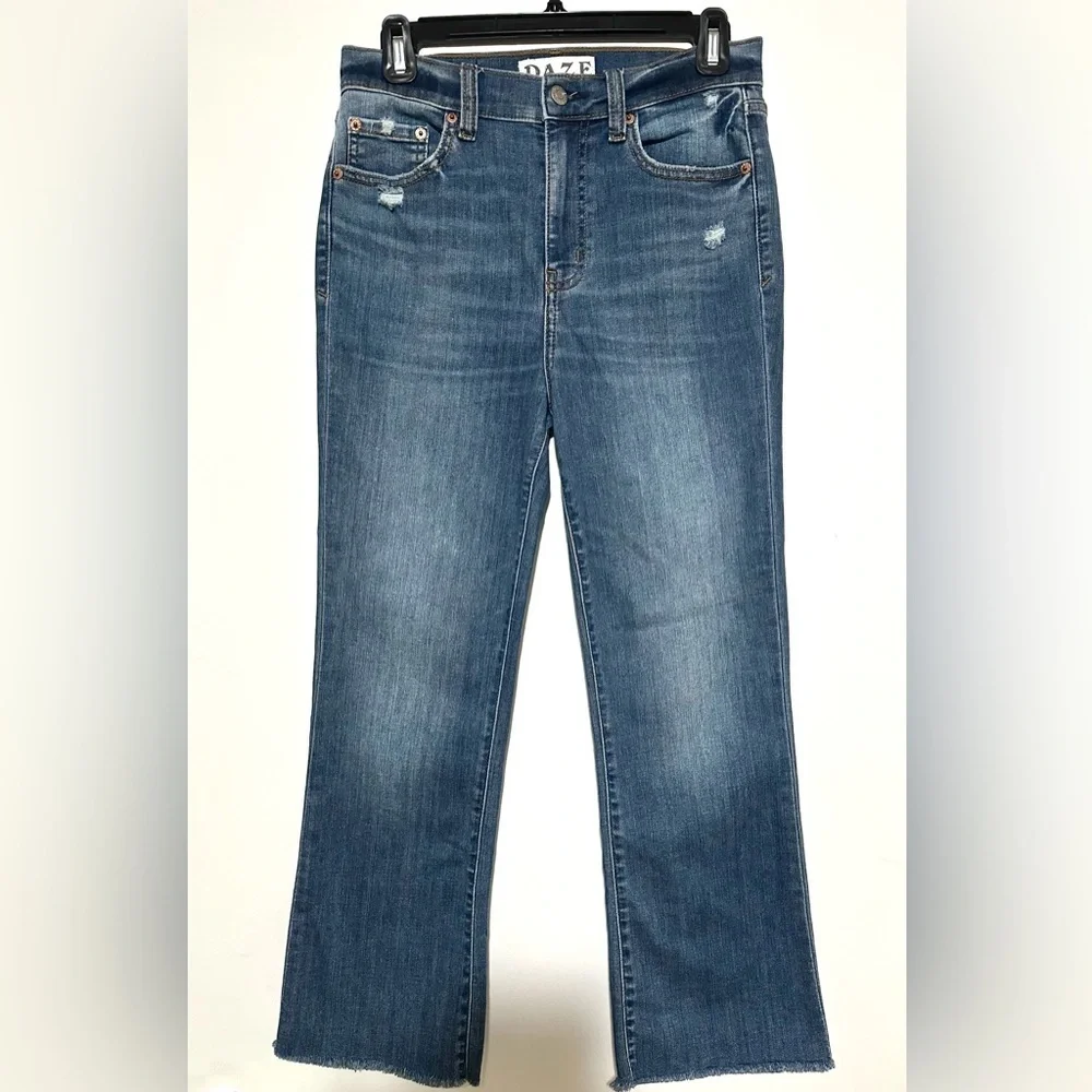 Daze Shy Girl High Rise Crop Flare in Rumors Size 28 - Picture 4 of 7